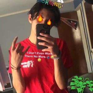 Meet your Posher, Carlos